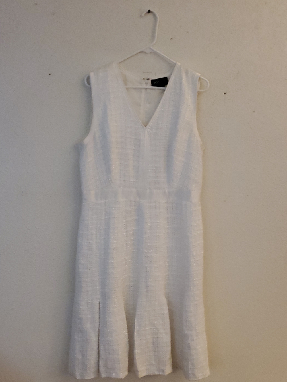 Ashro White Sleeveless V-Neck Textured Dress